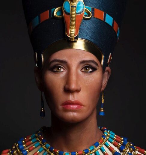 Ученые показали реальное лицо Нефертити