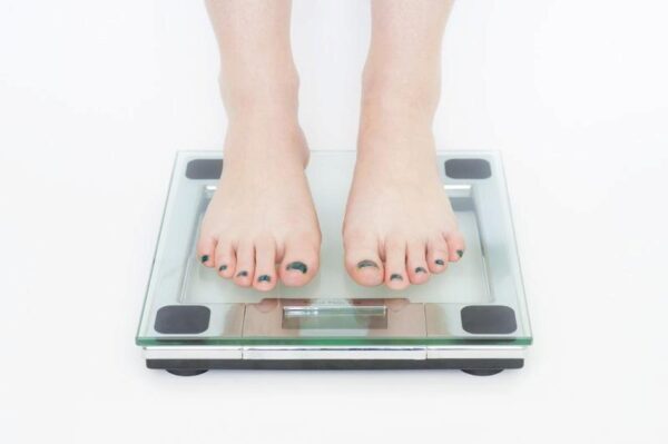 Ученые: Риск развития пищевых расстройств не зависит от веса