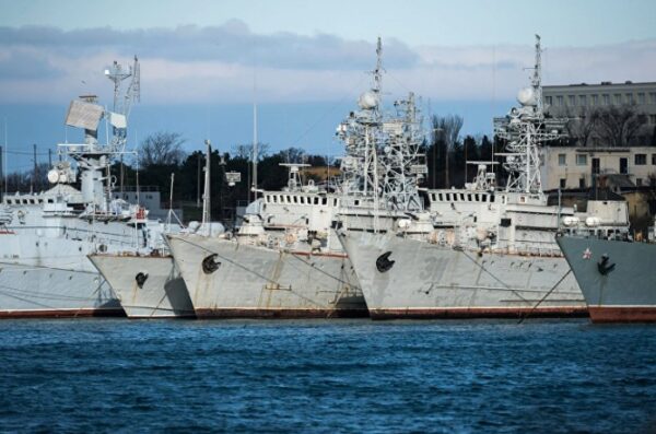 Украина потребовала от России отремонтировать и вернуть корабли из Крыма