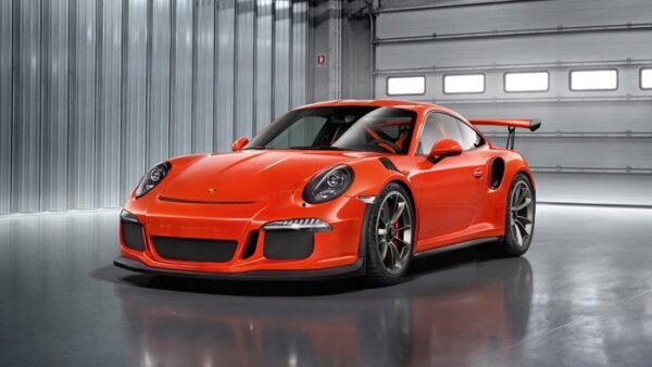 Улучшенный Порш 911 GT3 RS рассекретили в сети интернет