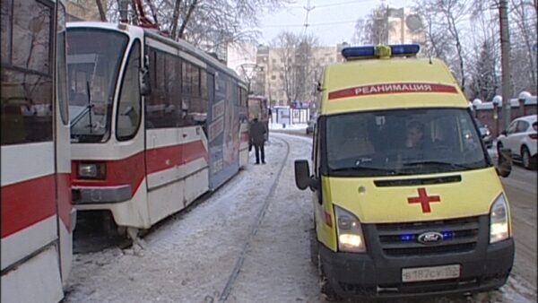 В Нижнем Новгороде столкнулись два трамвая: есть пострадавшие