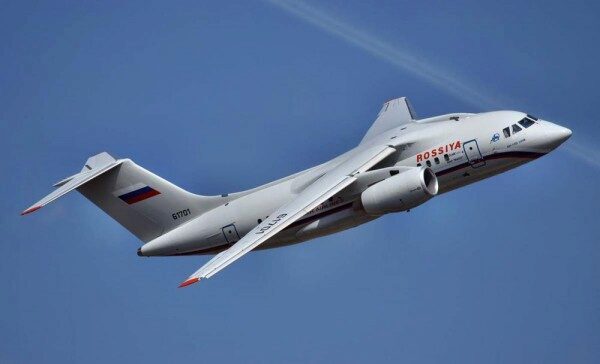 В районе Москвы с радаров пропал пассажирский самолет Ан-148