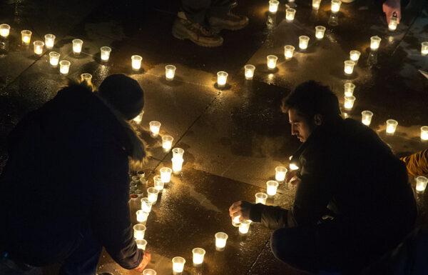 В российской столице и Севастополе почтили память героически погибшего в Сирии летчика