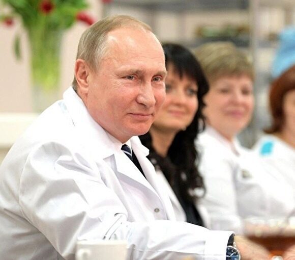 В Кремле подтвердили простуду Путина и рассказали о его работе