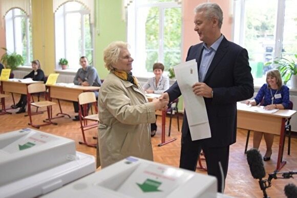 В Москве в день выборов запретили местные референдумы. Даже о памятнике Путину