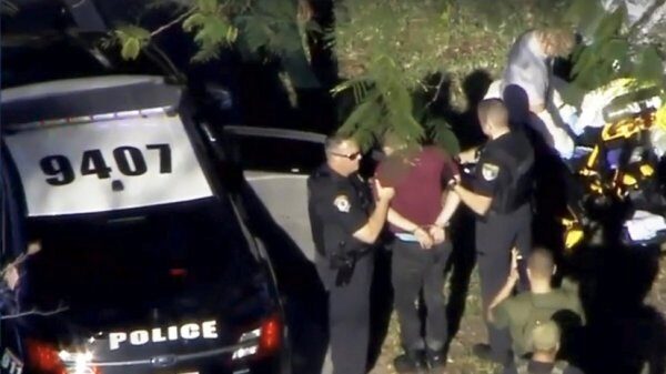 Во Флориде подросток застрелил 17 учеников своей бывшей школы