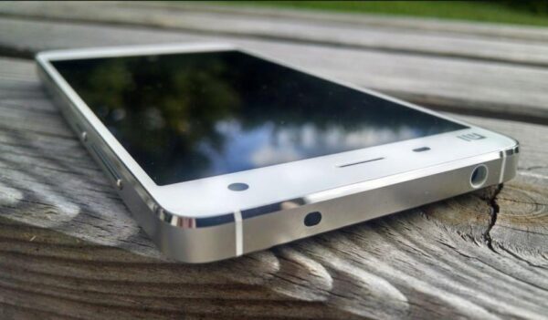 Xiaomi Mi A1 возглавил ТОП-5 лучших смартфонов стоимостью менее $230