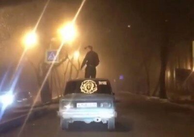Житель Пятигорска устроил дискотеку на капоте движущегося авто