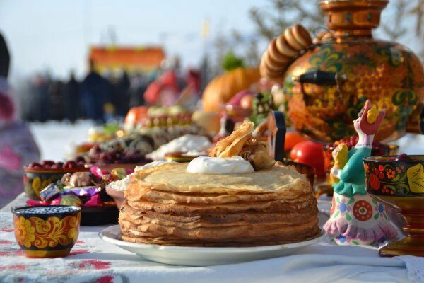 Жители столицы смогут на дому попробовать блины с фестиваля "Московская масленица"