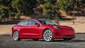 Двухмоторную версию седана Tesla Model 3 заметили на тестах