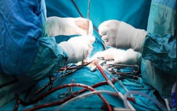 Кенийские хирурги провели операцию на мозге не тому пациенту