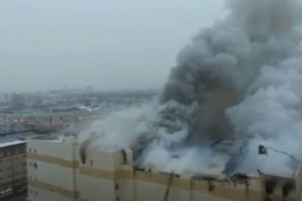 Очевидец пожара в Кемерово: «Все бегут, орут, падают…»
