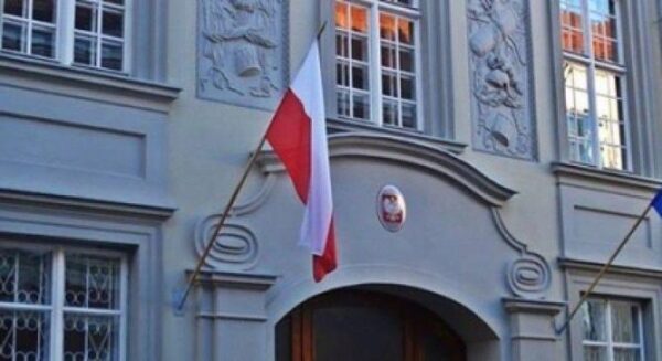 Польша может выслать российских дипломатов в связи с «делом Скрипаля»