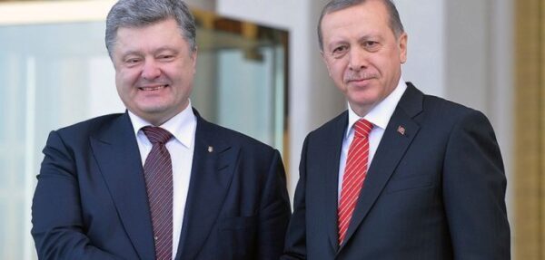 Порошенко призвал Эрдогана не признавать российские выборы в Крыму