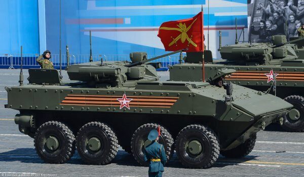 Вскоре российскую армию усилят колесными танками