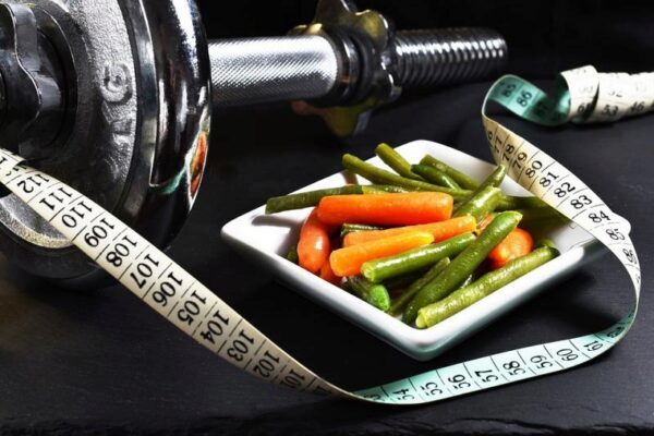 Эксперты: Еда в первый час после тренировки способствует наращиванию мышц