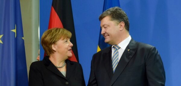 Порошенко анонсировал встречу с Меркель