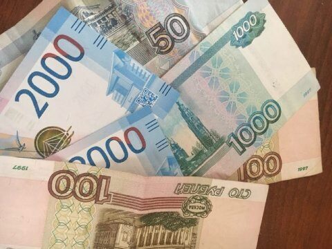 В Энгельсе пенсионерка перевела лжевнуку 10 тысяч рублей
