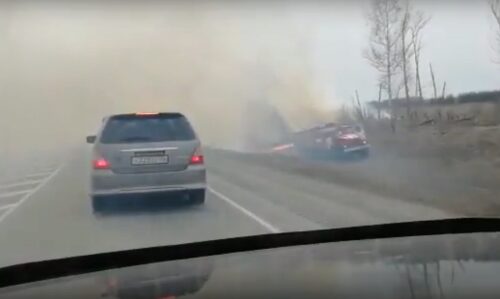 В Новосибирске "Чуйский тракт" заволокло дымом