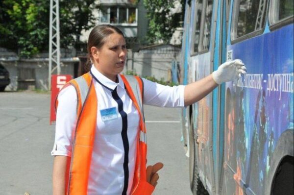 Екатеринбурженка стала лучшей женщиной-водителем троллейбуса в России