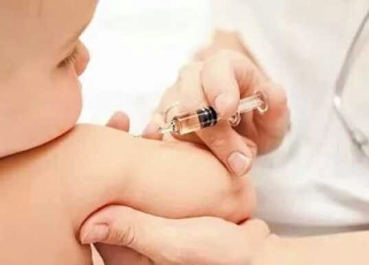 Обязательные прививки для детей: теперь их станет на две больше