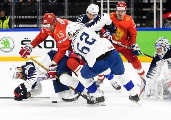 Россия разгромила Францию на ЧМ по хоккею