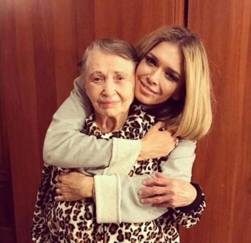 В День Победы Вера Брежнева вспоминает бабушку Веру