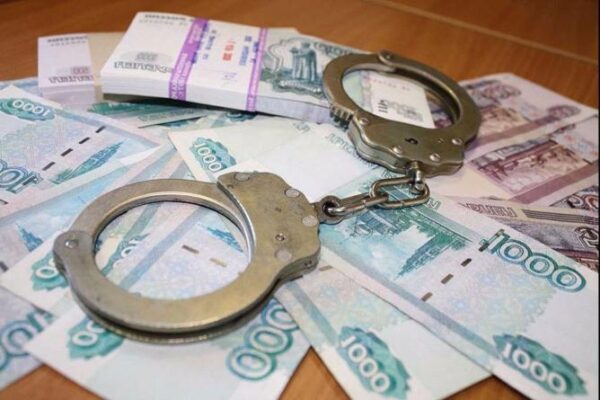 В Екатеринбурге задержаны за взятку двое полицейских из отдела по борьбе с коррупцией