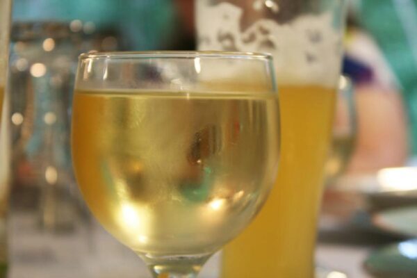 В Минздраве считают, что нельзя умереть от пива или вина