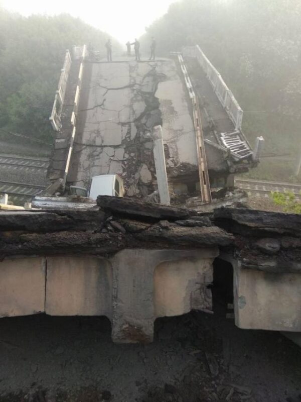 «Власти ЛНР» подтвердили обрушение моста под Хрустальным