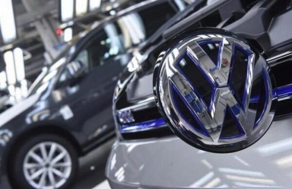 Volkswagen отзывает более 400 тыс. автомобилей