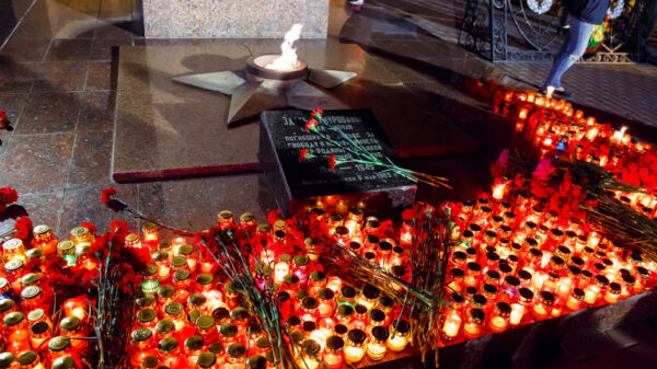 Более двух тысяч липчан пронесли свечи памяти