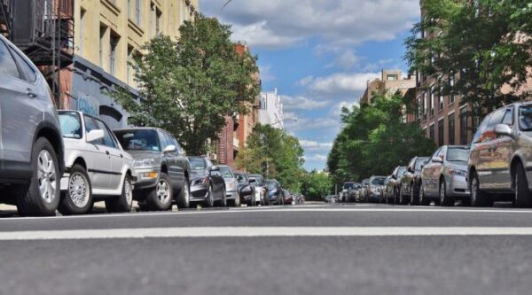 Парковка в Москве станет бесплатной