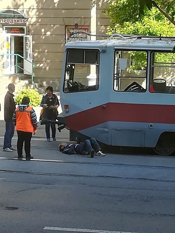 В Магнитогорске трамвай сбил пешехода