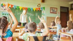 Исаак Калина: Москва делает акцент на обеспечении равнодоступности качественного школьного образования