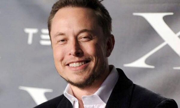 Акционеры Tesla хотят засудить Илона Маска за твиты о выкупе компании