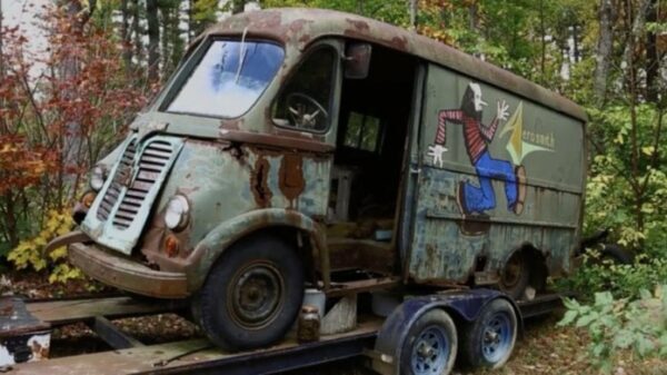 Гастрольный фургон Aerosmith обнаружен в лесу штата Массачусетс