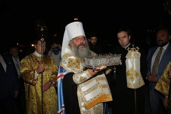 В Екатеринбург прибыла десница святителя Спиридона