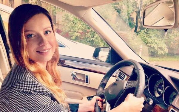 Юлия Савичева призналась, что боится водить машину