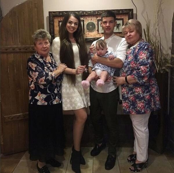 По мнению фолловеров, дочка Оли Рапунцель очень похожа на маму Димы Дмитренко