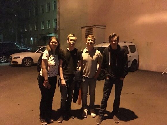 Сотрудников московского штаба Навального отпустили из полиции