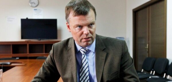 Хуг назвал «недоразумением» ситуацию вокруг интервью о Донбассе