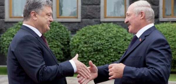 Лукашенко запланировал тет-а-тет переговоры с Порошенко