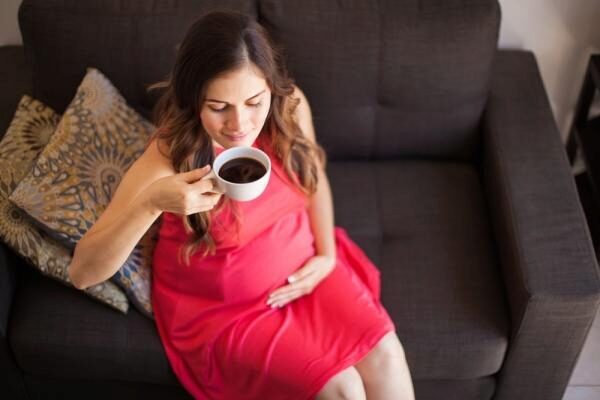 Можно ли пить кофе во время беременности – ответы ученых