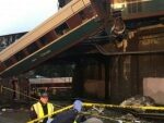 В Тайване сошел с рельсов пассажирский поезд: десятки погибших и раненых