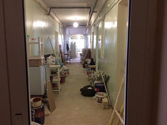 В детской больнице Челябинска, где жаловались на запах краски, на весь вечер раскрыли окна
