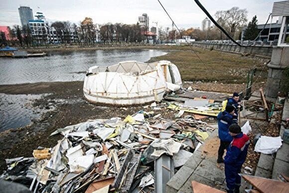 Аукцион по размещению новой полусферы на городском пруду Екатеринбурга не состоялся