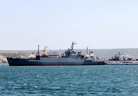 Боевые самолеты патрулируют Керченский пролив после маневров украинских кораблей