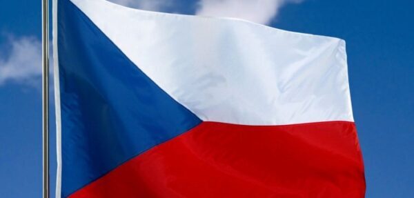 Чехия понизила статус своего посольства в Украине