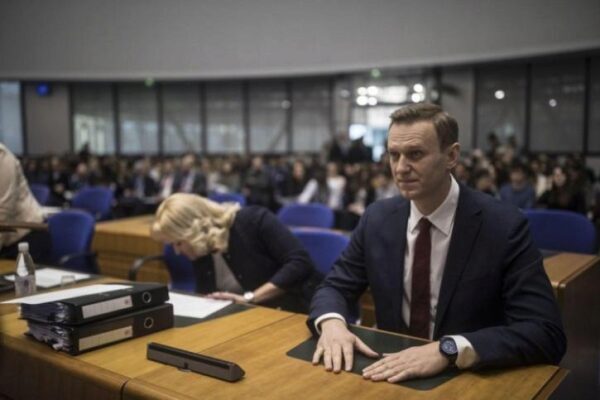 ЕСПЧ обязал Россию выплатить Навальному более 60 тысяч евро